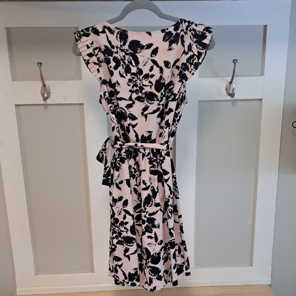 ELLE Pink & Black Floral Dress – Size Small - Picture 3 of 5